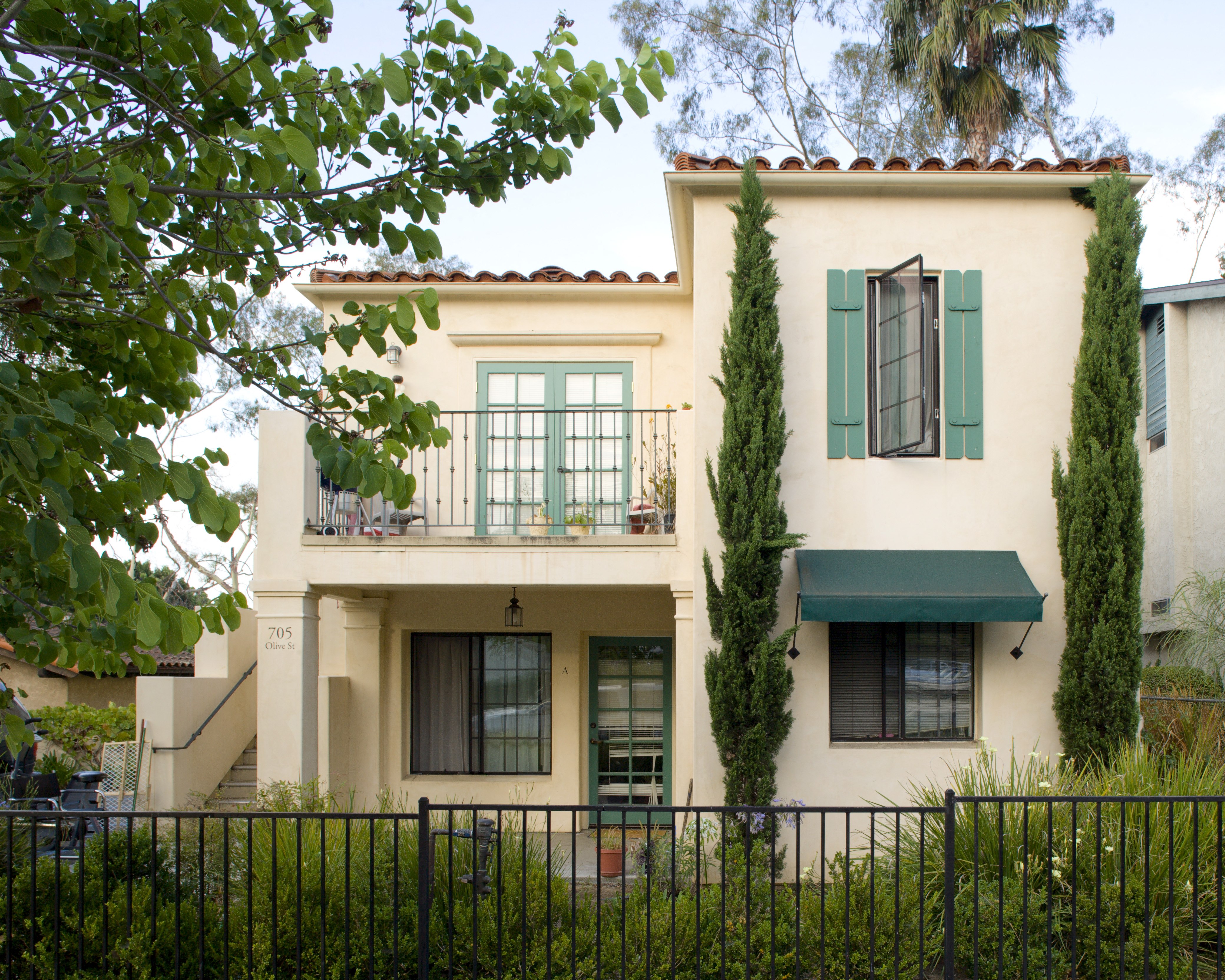 705 Olive Exterior